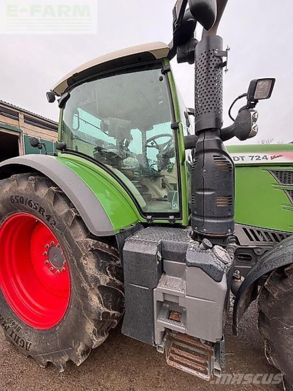 Fendt 724 vario Tracteur