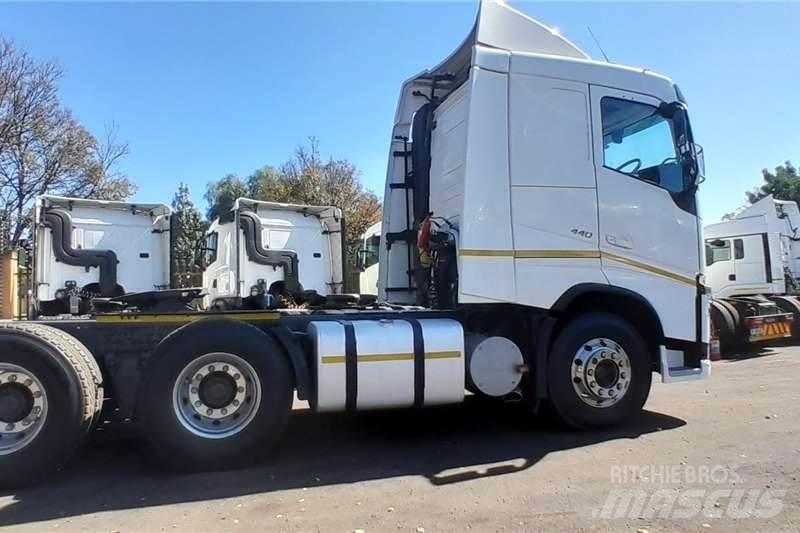 Volvo FH 440 Autre camion