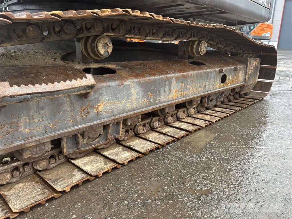 Volvo EC240 CL Pelle sur chenilles