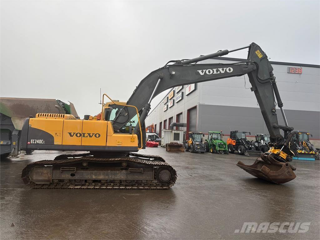 Volvo EC240 CL Pelle sur chenilles