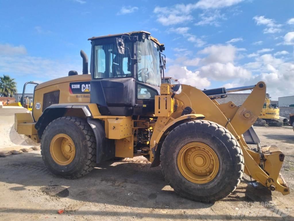 CAT 938 M Chargeuse sur pneus