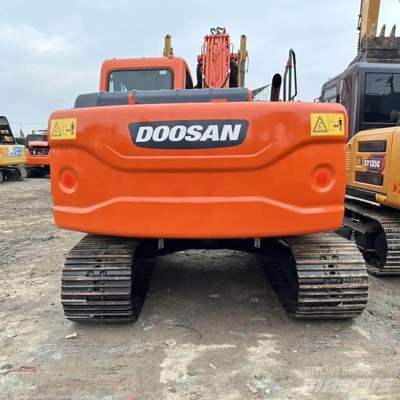 Doosan DX 150 Pelle sur chenilles