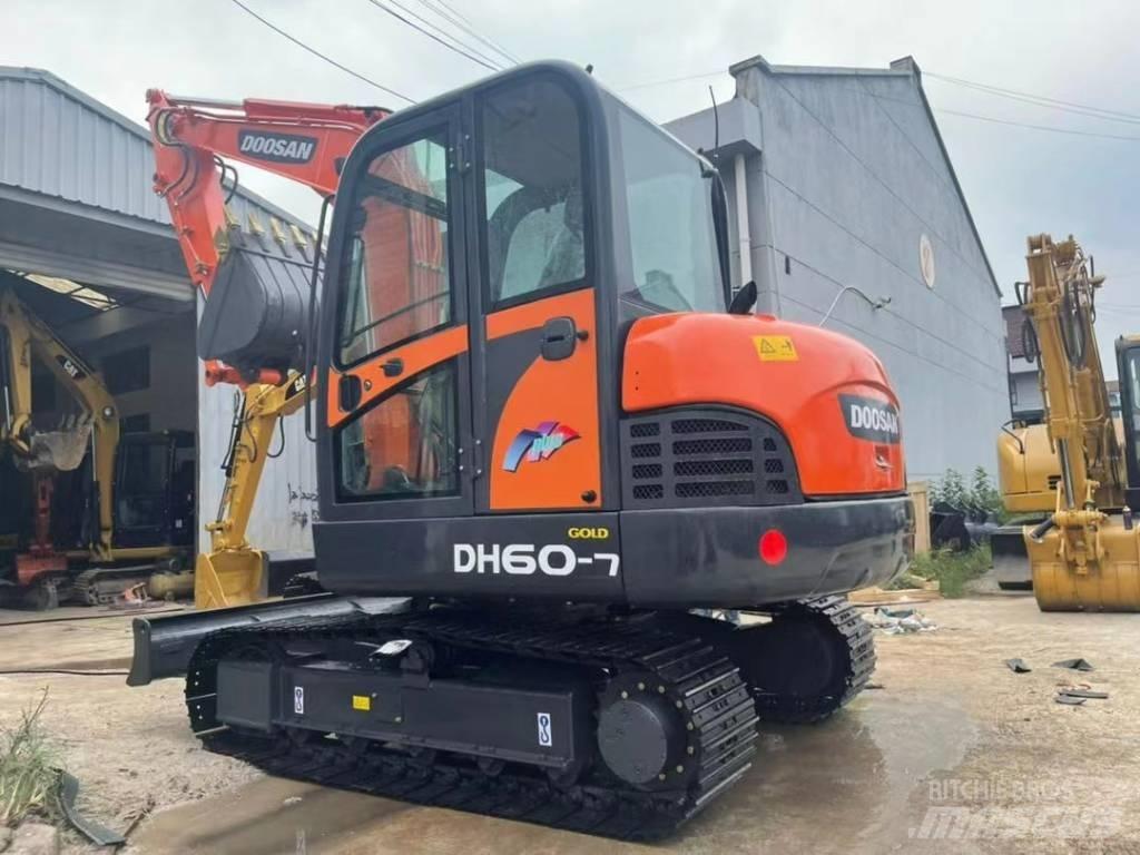 Doosan DH 60 Mini pelle < 7t