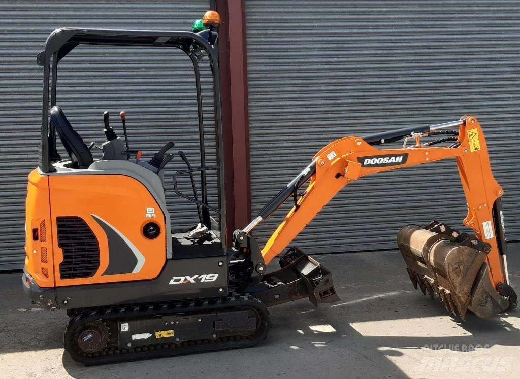 Doosan DX 19 Mini pelle < 7t