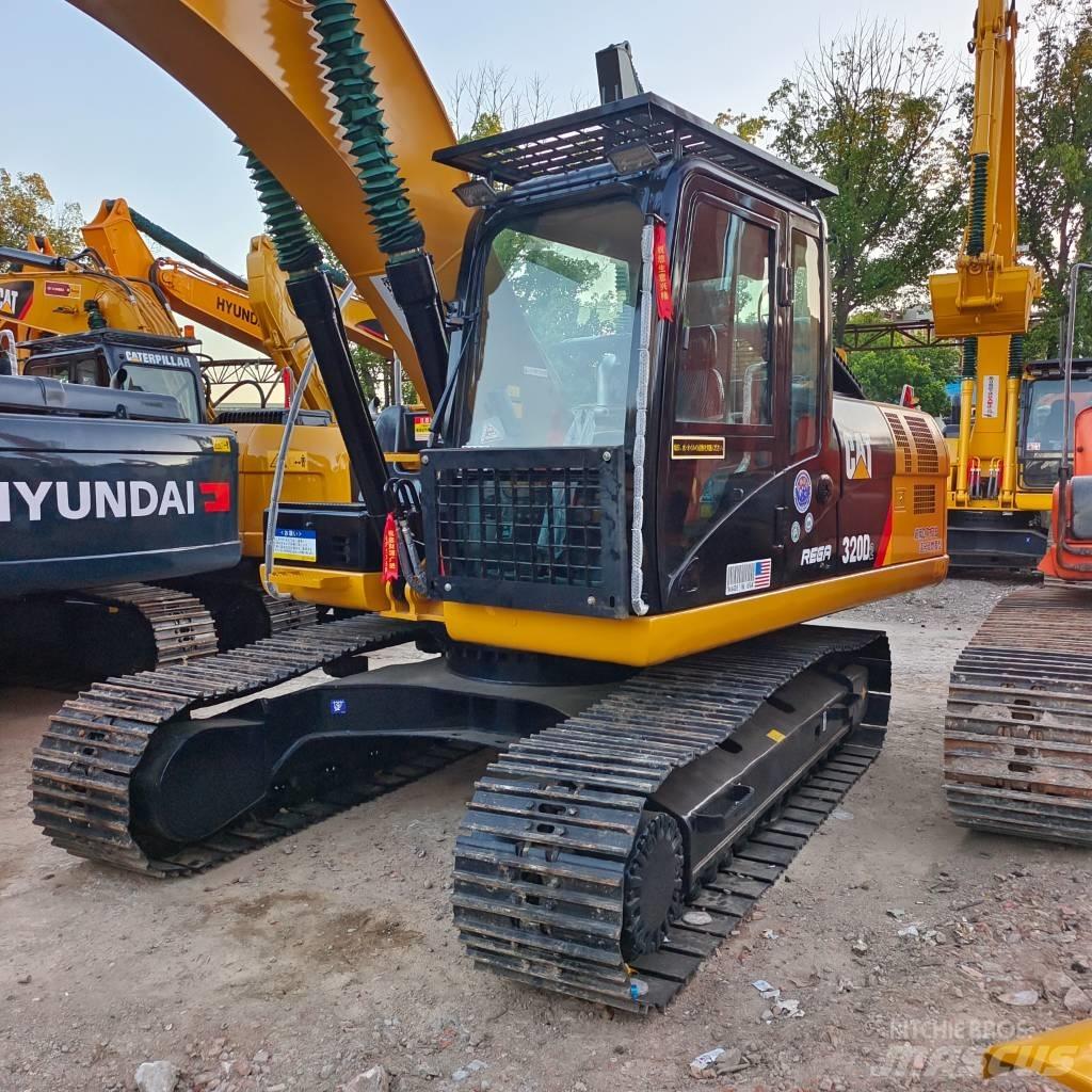 CAT 320 D2L Pelle sur chenilles