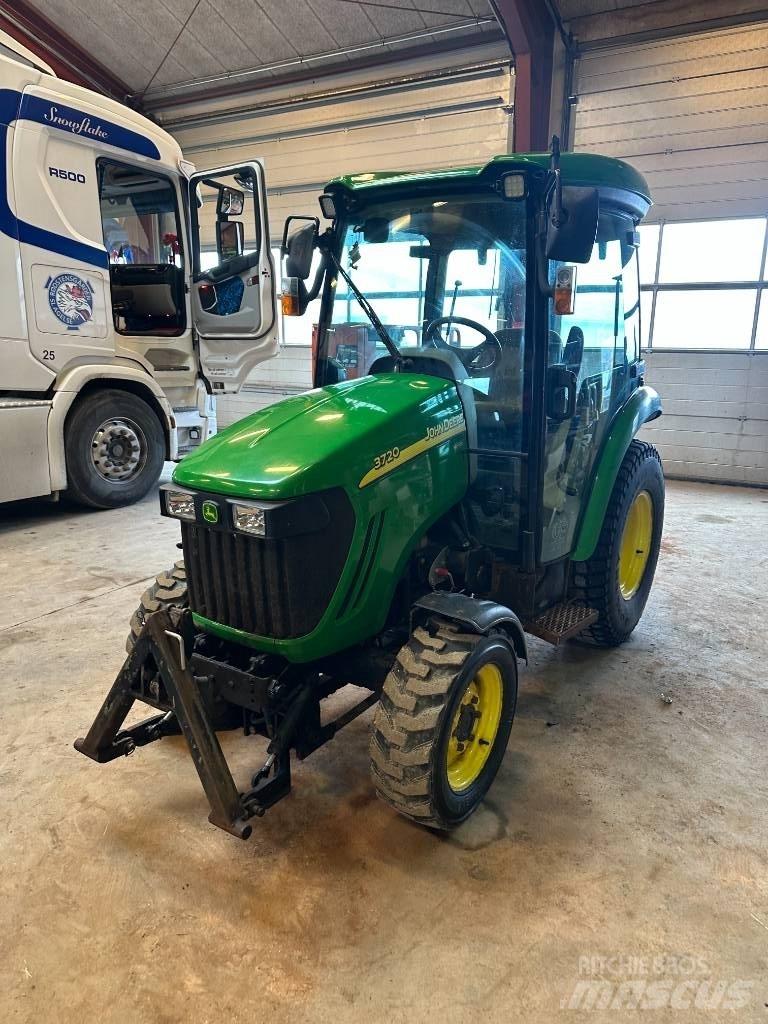 John Deere 3720 Tracteur