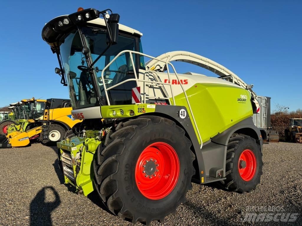 CLAAS Jaguar 960 4WD Ensileuse automotrice