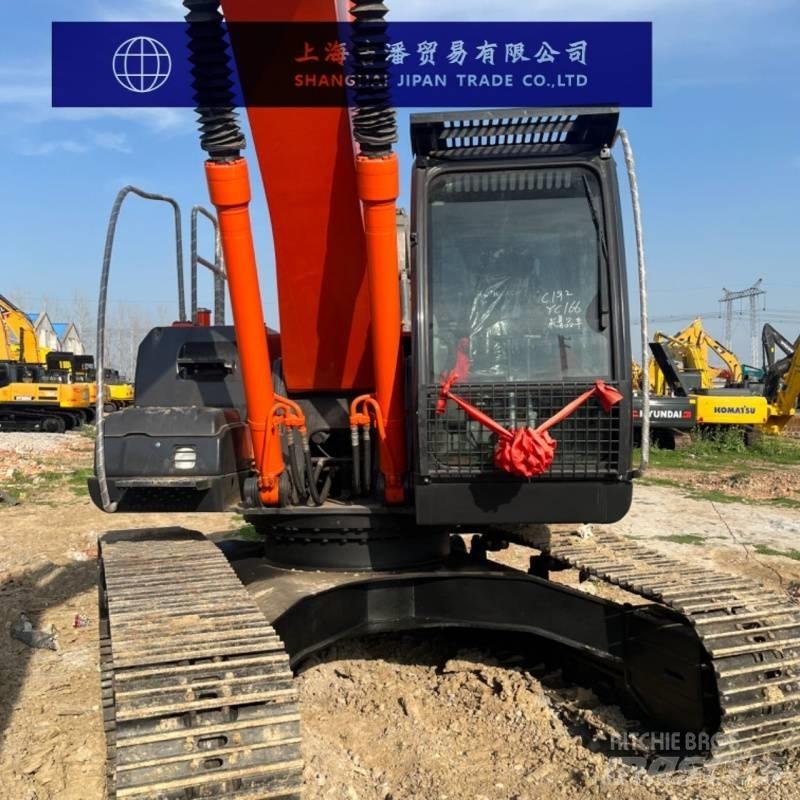 Hitachi ZX 240 Pelle sur chenilles
