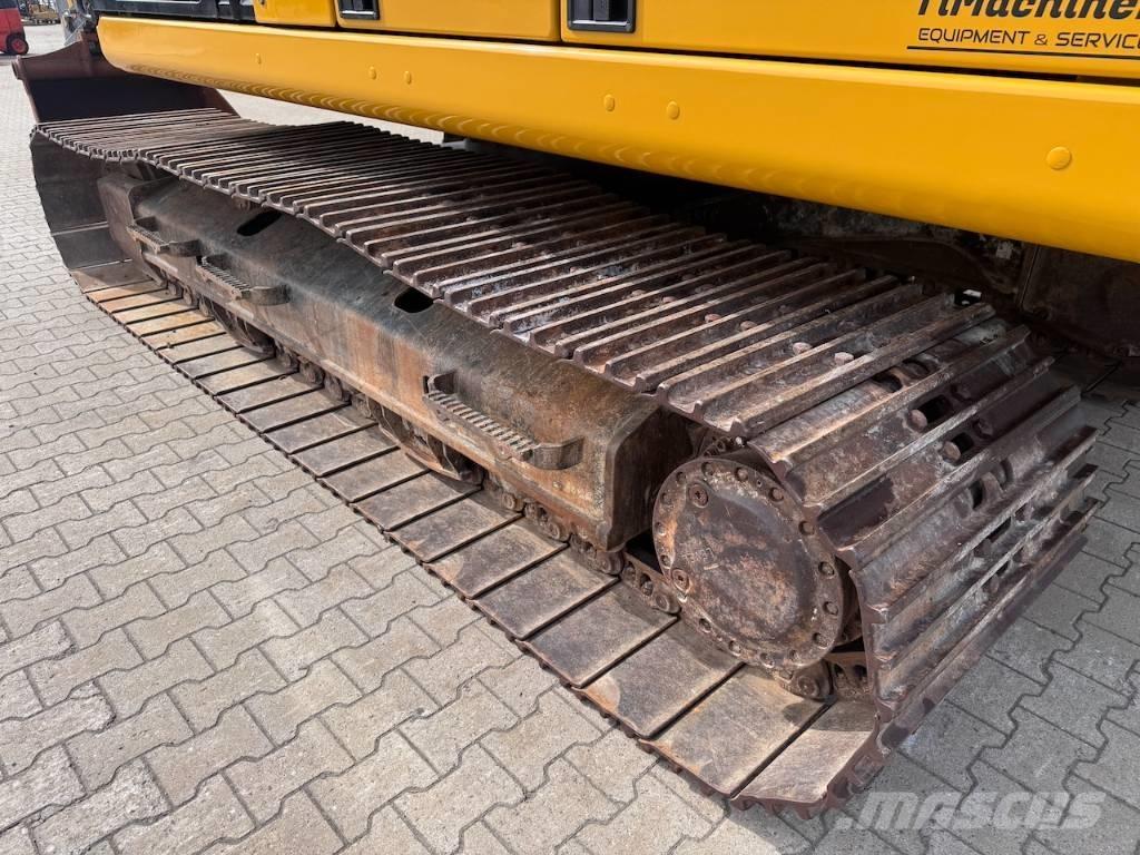 CAT 323 Pelle sur chenilles