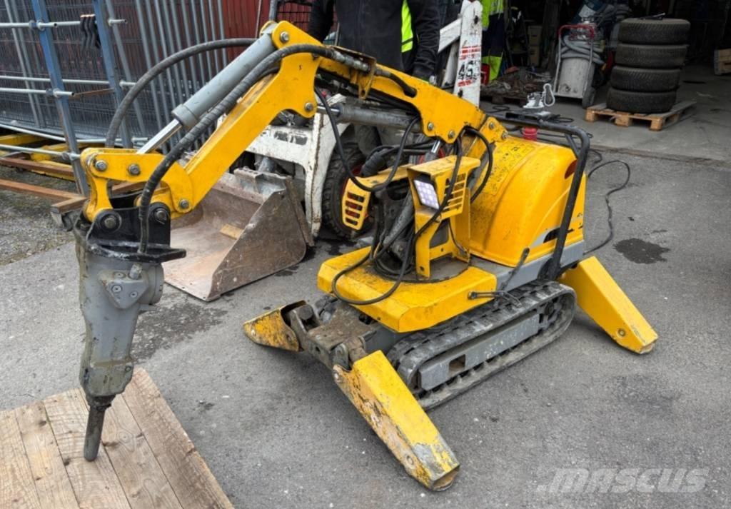 Brokk 50 Pelle de démolition