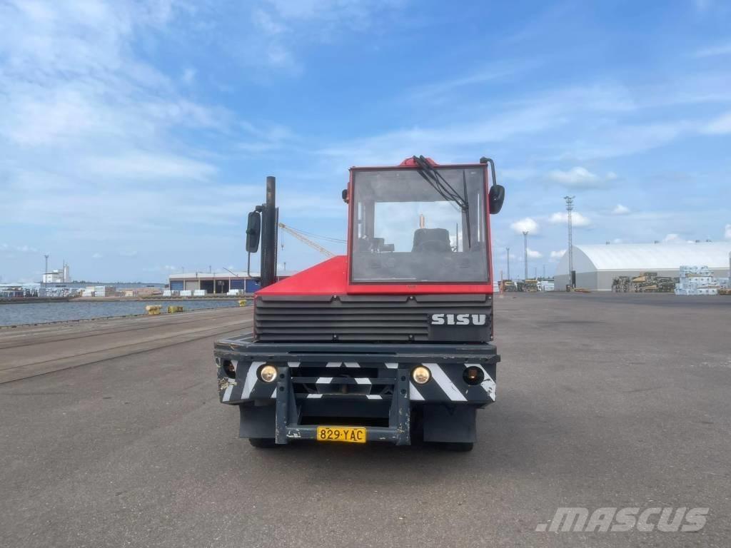 Sisu TR180CL Tracteur de manœuvre