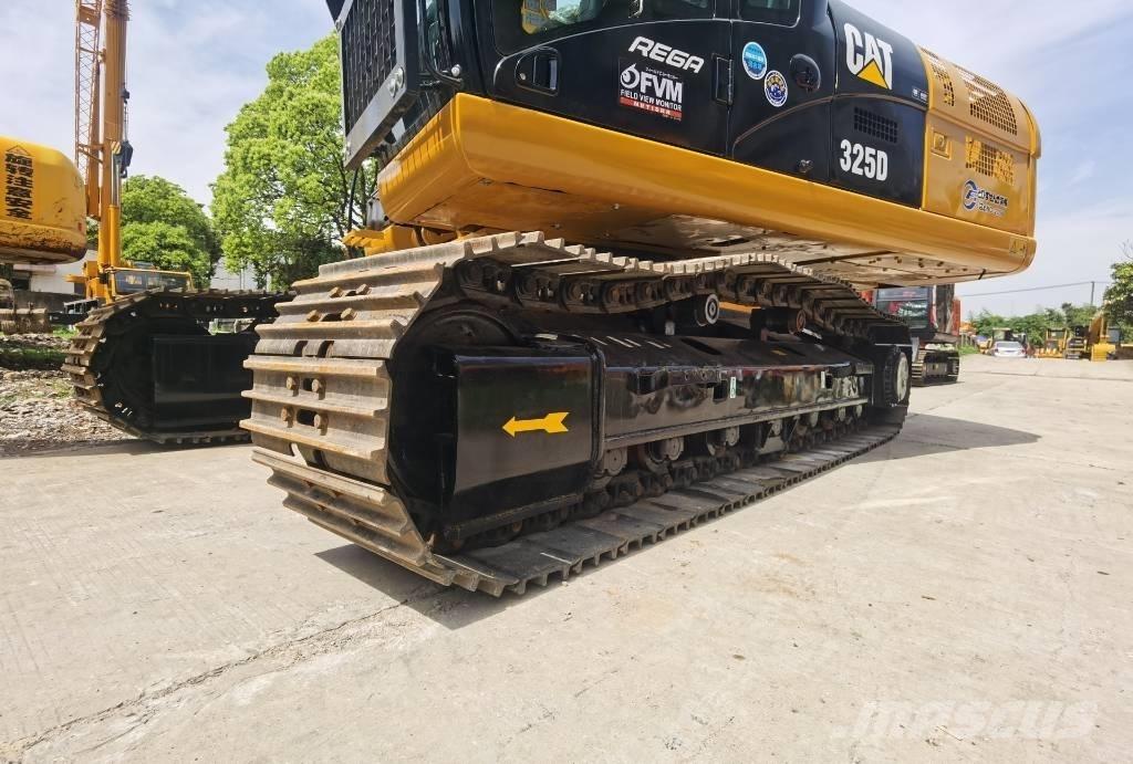 CAT 325 D Pelle sur chenilles