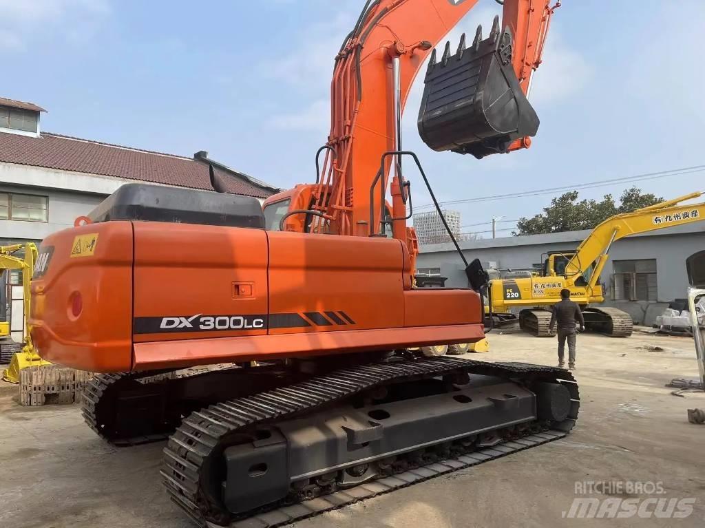 Doosan DX300LC Pelle sur chenilles
