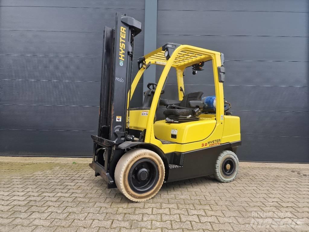 Hyster 3.0 FT Chariots GPL