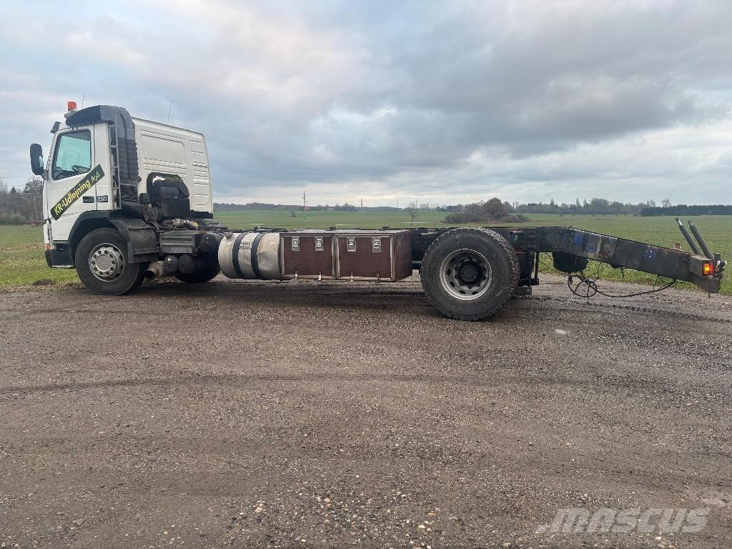 Volvo FM 7 250 Camion porte engin