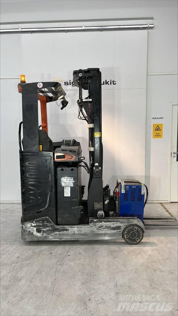 Rocla HS 16 F 5400 Chariot à mât rétractable