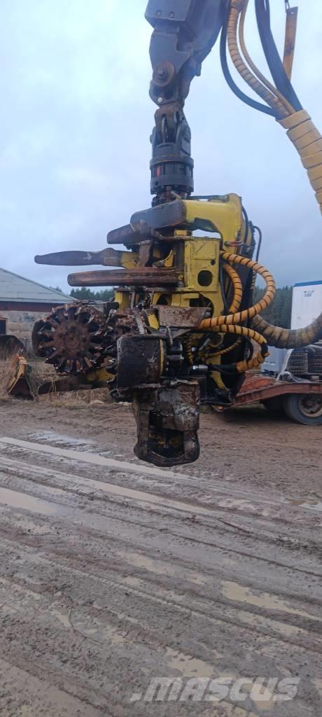 John Deere 770 D Abatteuse