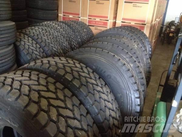 Hilo 1600R25 Pneus, roues et jantes
