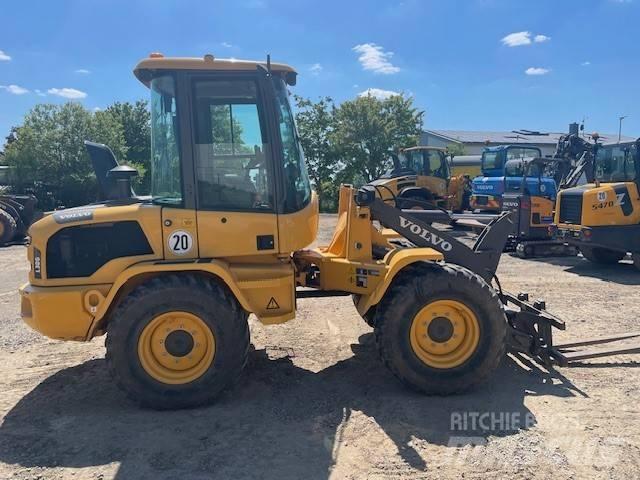 Volvo L 30 G Chargeuse sur pneus