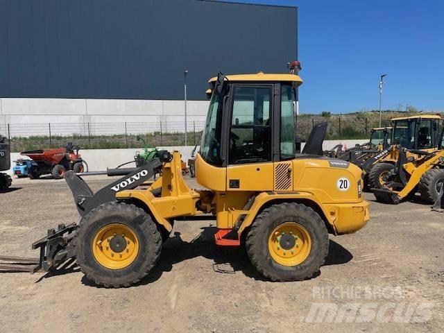 Volvo L 30 G Chargeuse sur pneus