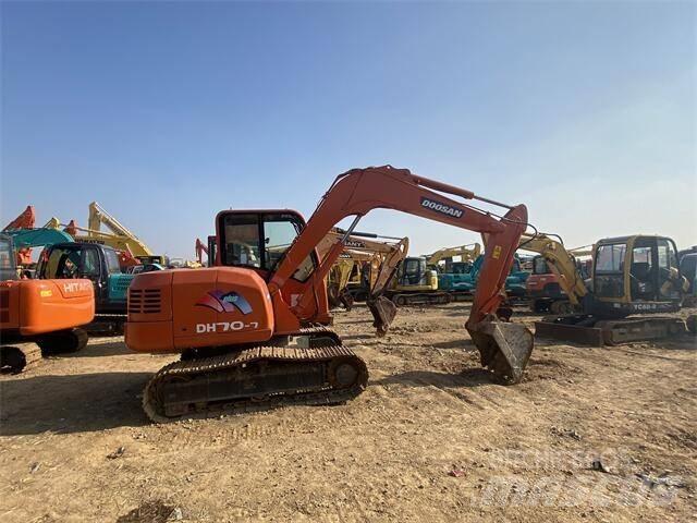Doosan DH70-7 Mini pelle < 7t