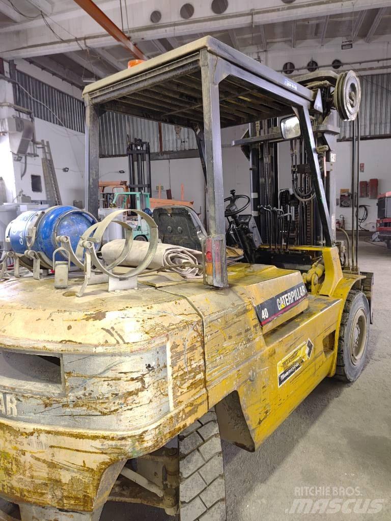 CAT GPL 40 Chariots GPL