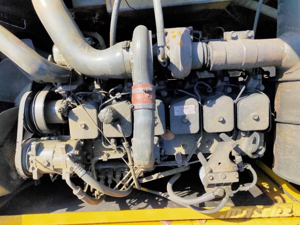 Komatsu PC200-6 Pelle sur chenilles