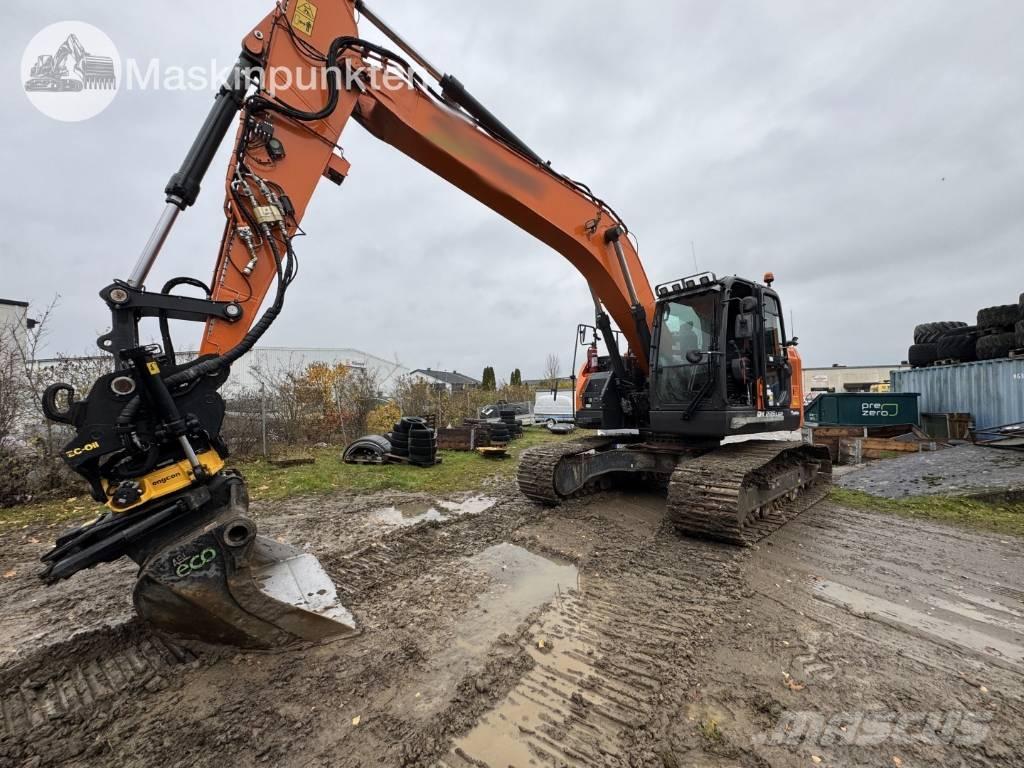 Develon DX 235 LCR Pelle sur chenilles