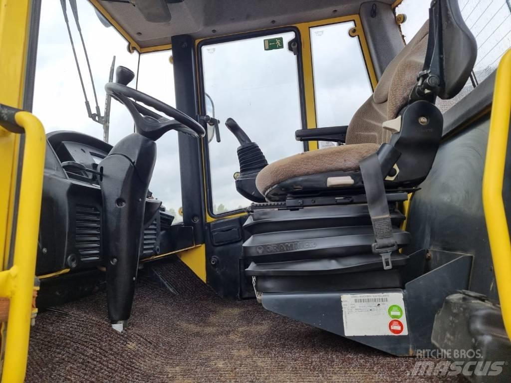 Bomag BW 213 D H-4 Rouleaux monocylindre