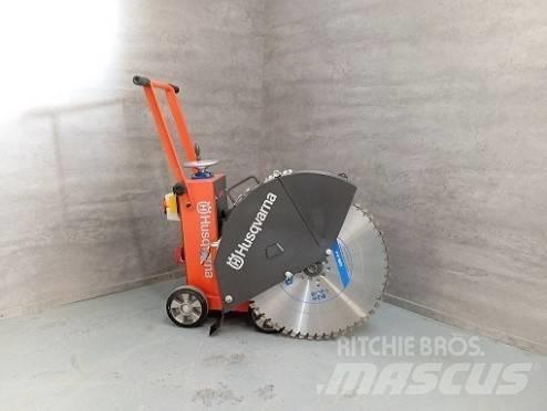 Husqvarna FS 600E Scie à roche et béton