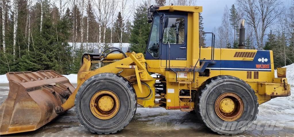 Komatsu WA380 Chargeuse sur pneus