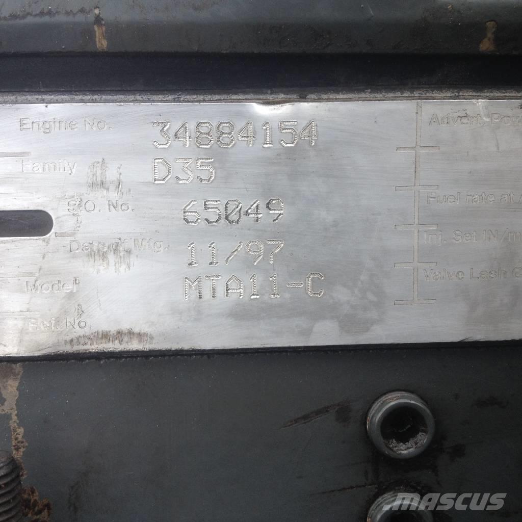 Cummins MTA 11 LT10 Chargeuse sur pneus