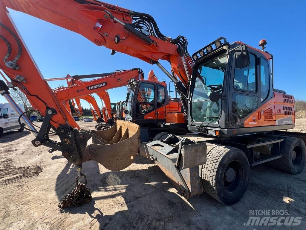 Doosan DX140W-5 Pelle sur pneus