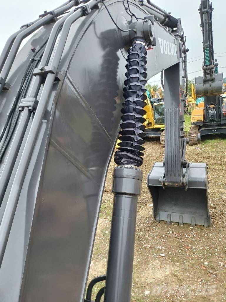 Volvo EX480D Pelle sur chenilles