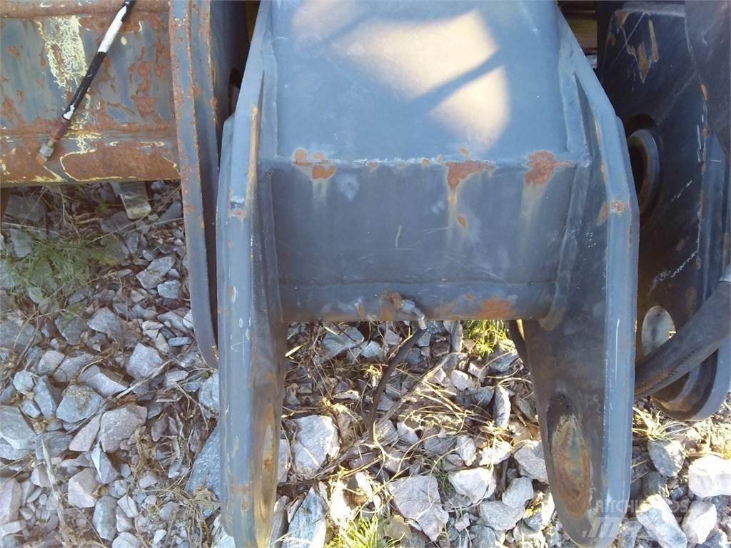John Deere 210 Grue forestière