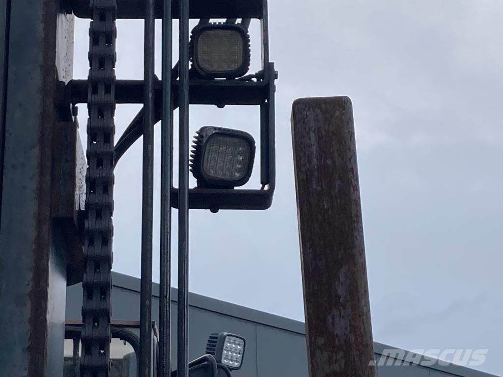 Kalmar DCD120-12 Chariots diesel