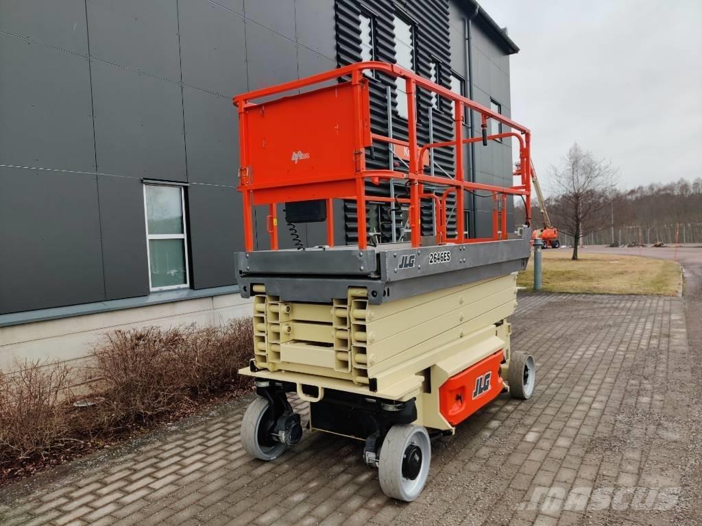 JLG 2646 ES Mât vertical