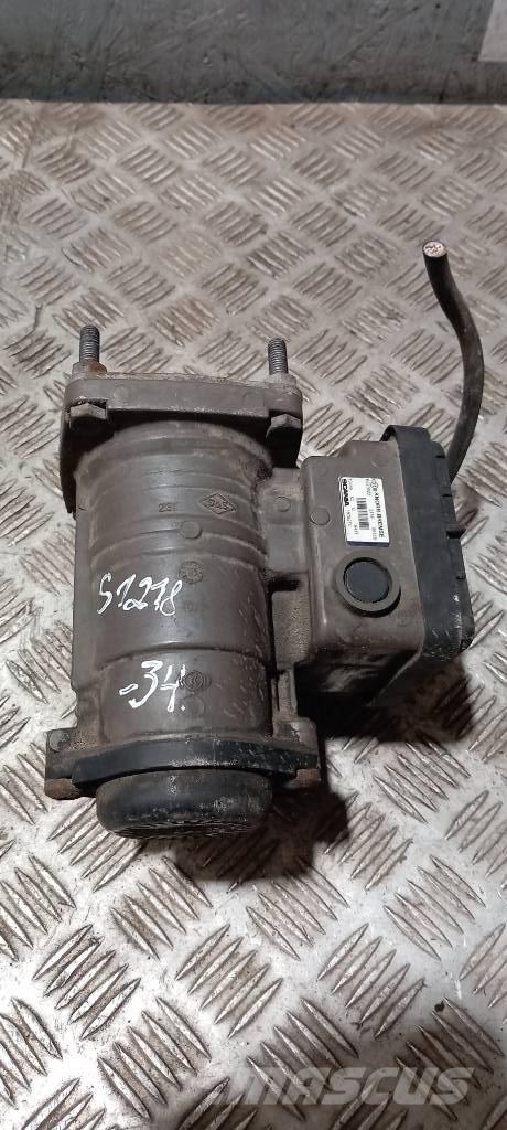 Scania R 440   1879274 Freins