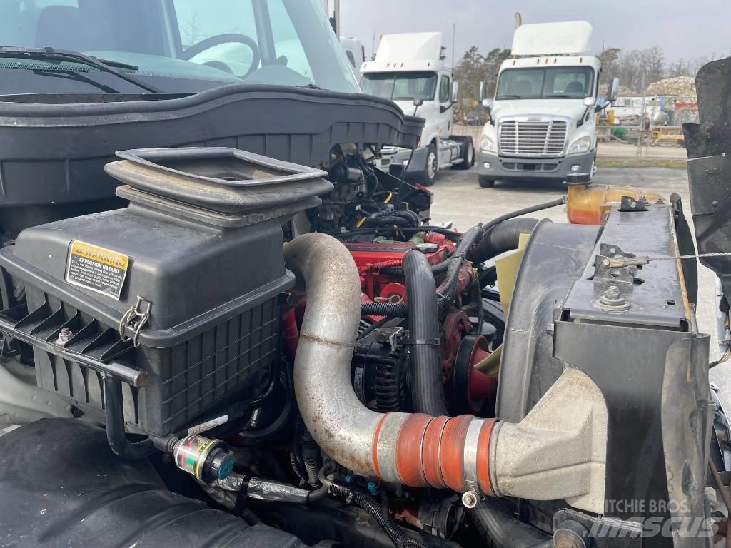 International 4300 Camion Fourgon