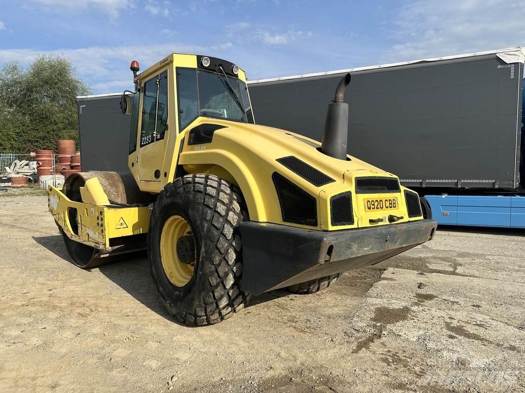 Bomag BW213-DH4 Rouleaux monocylindre