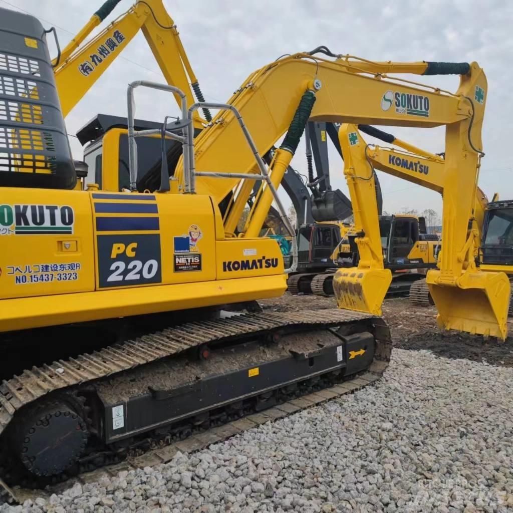 Komatsu PC 220-8 Pelle sur chenilles