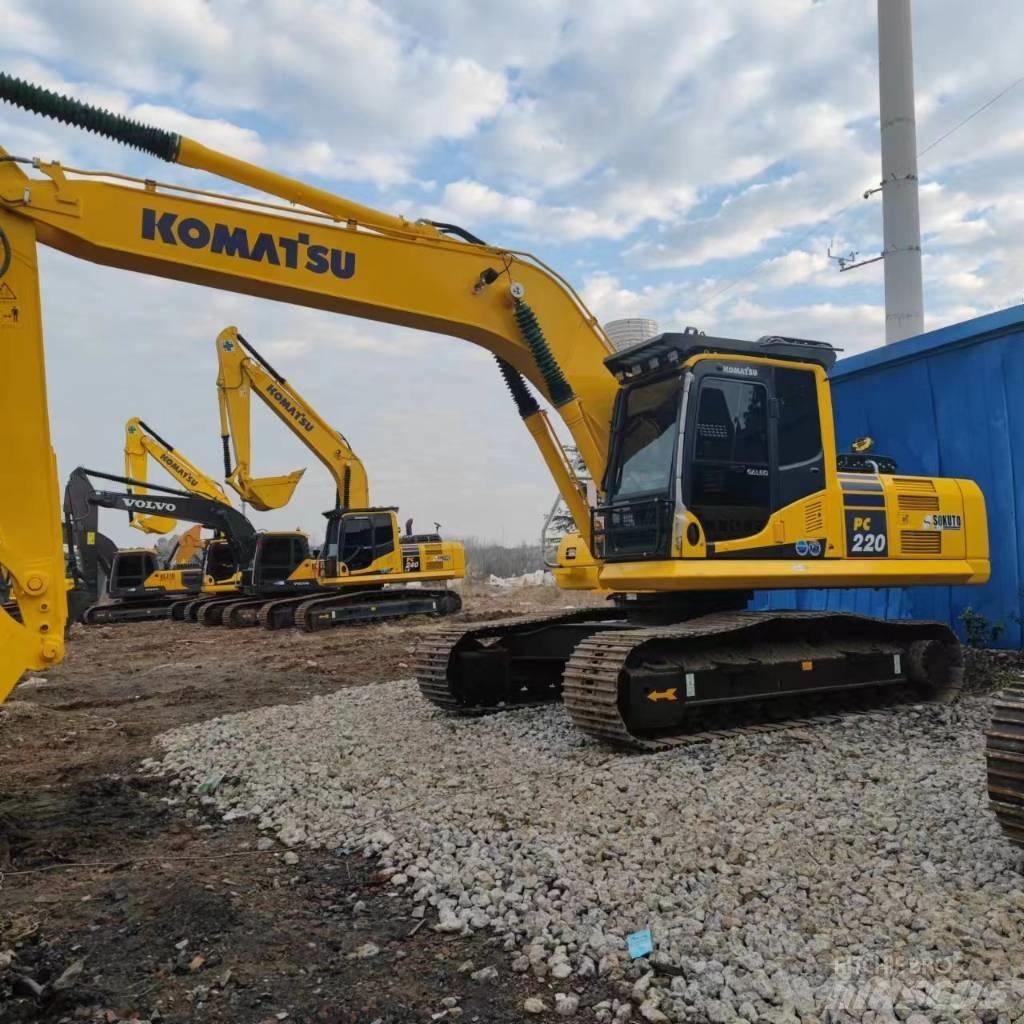 Komatsu PC 220-8 Pelle sur chenilles