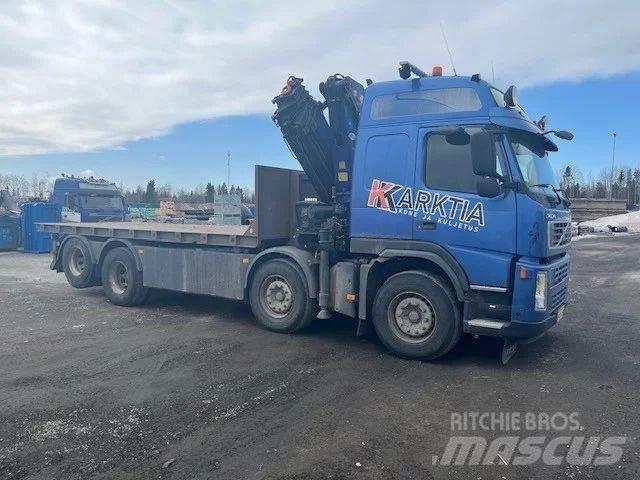 Volvo FM 13 Camion plateau ridelle avec grue