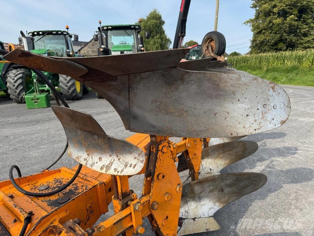 Huard 570 SUPER Charrue réversible
