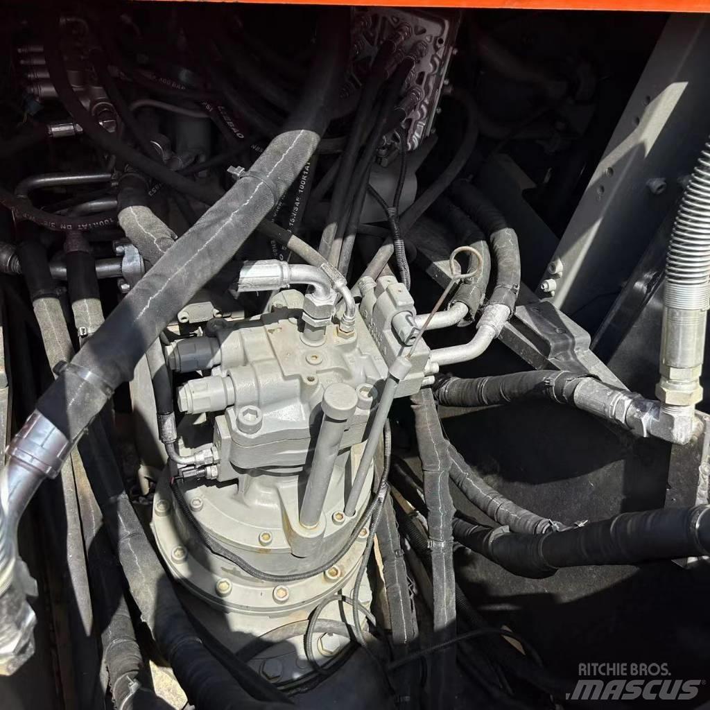 Hitachi 200-3 Pelle sur chenilles