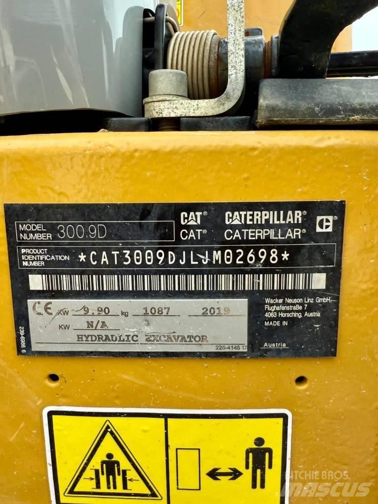 CAT 300.9 D Mini pelle < 7t