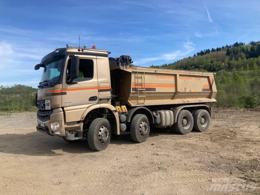 Mercedes-Benz Arocs Camion benne