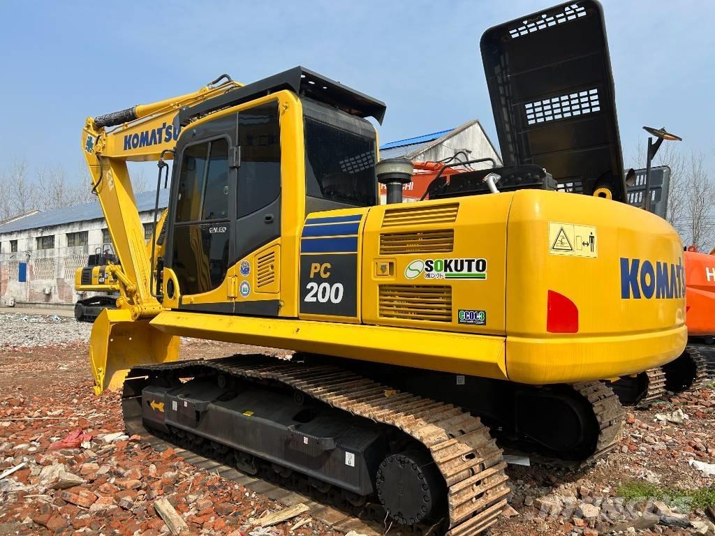 Komatsu PC 200-8 Pelle sur chenilles
