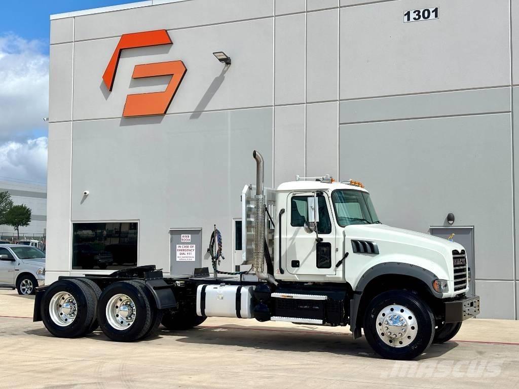 Mack Granite Tracteur routier