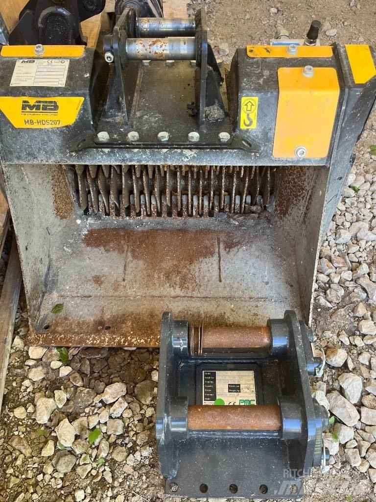 MB Crusher HD207S Godet